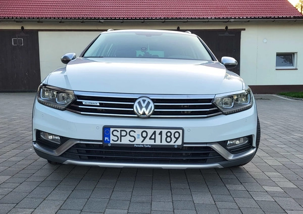 Volkswagen Passat cena 79000 przebieg: 140000, rok produkcji 2016 z Pszczyna małe 121